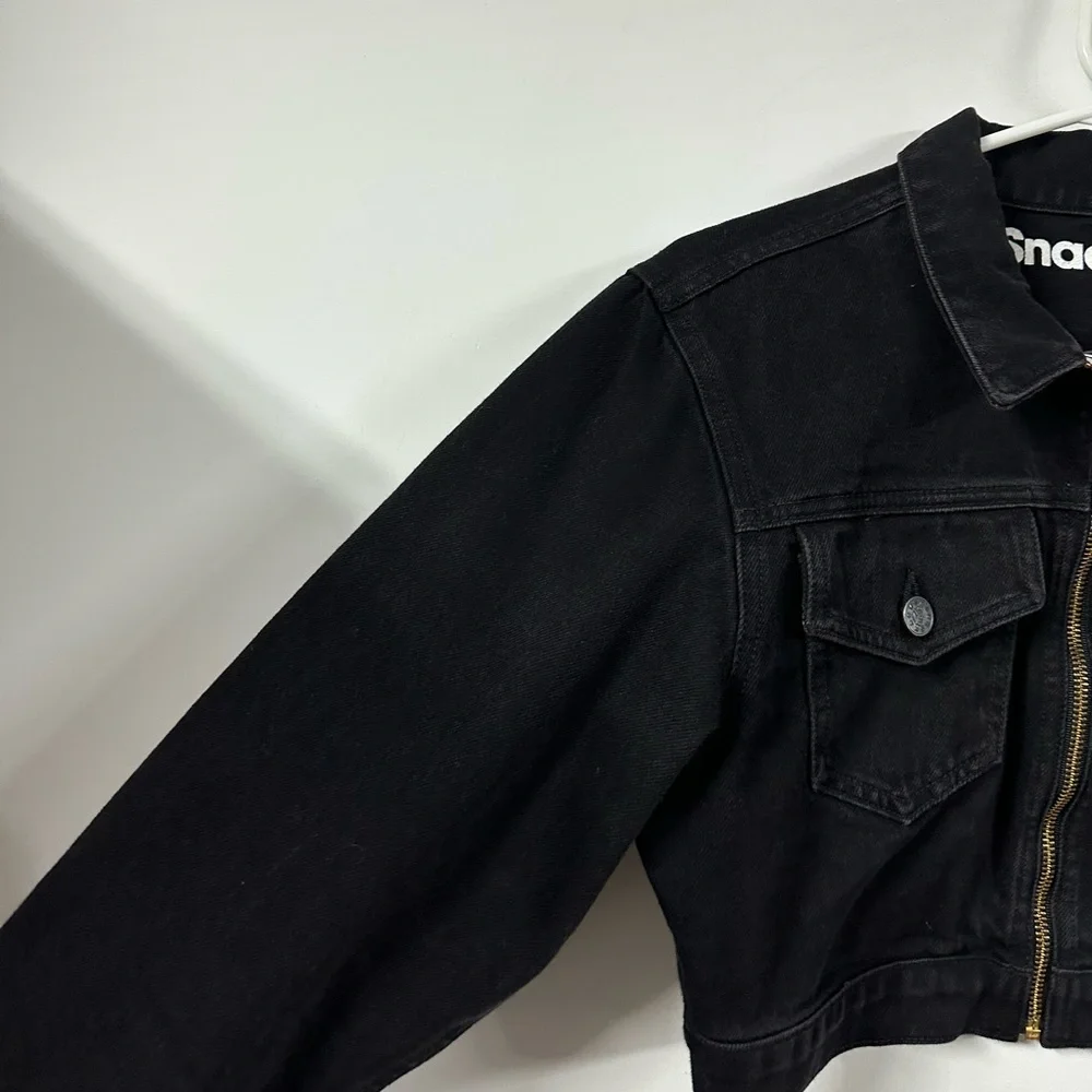 $336 Snacks Mother Women's Black The Chiclet Zip Crop Denim Jacket Size Small - Picture 3 of 8